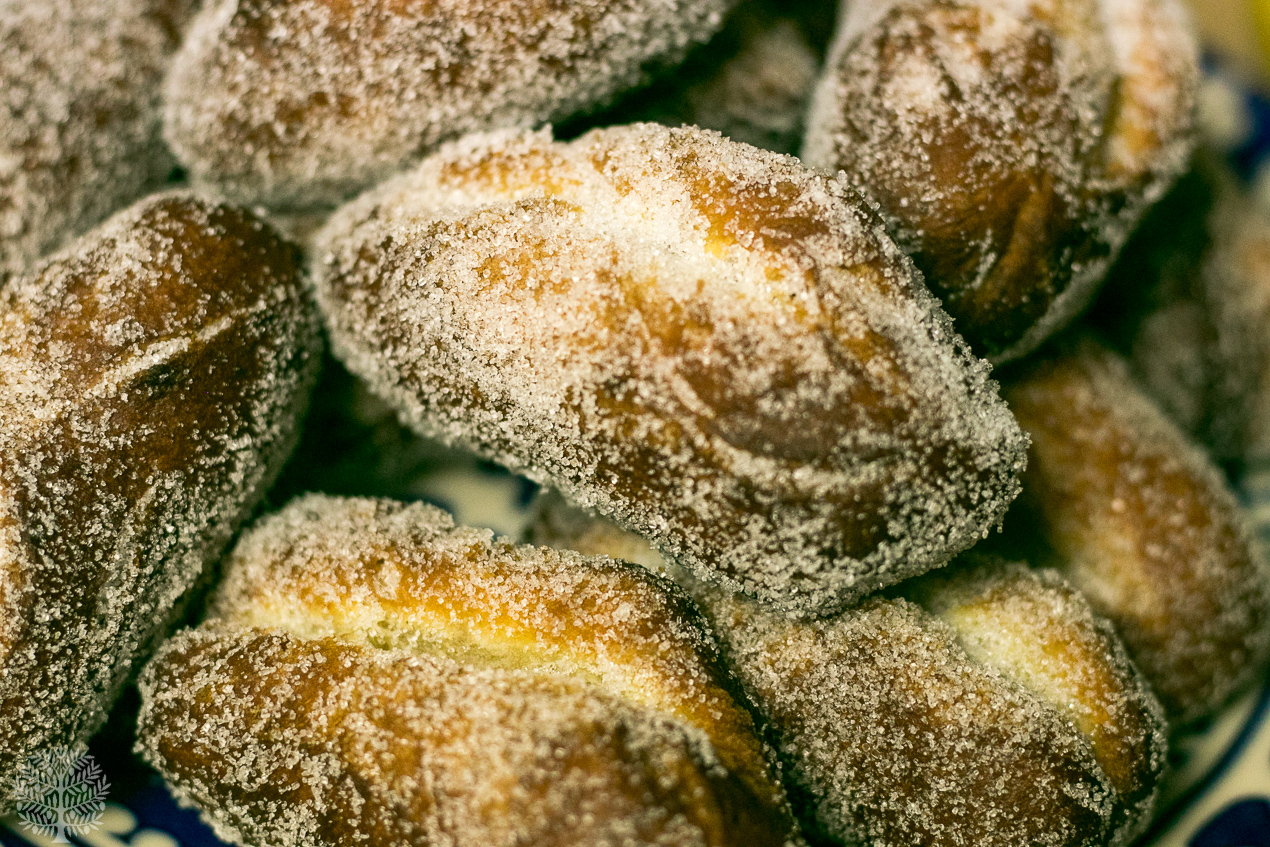 Turrillos o huesillos extremeños, dulce típico de Carnaval y Semana Santa